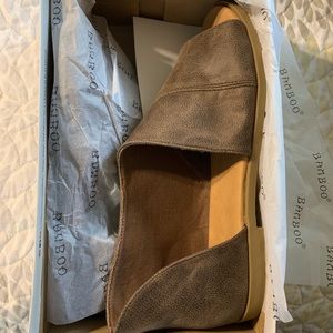 Blackjack Cutout Flats